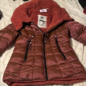 Women's Canada Goose Burgundy Puffer Jacket